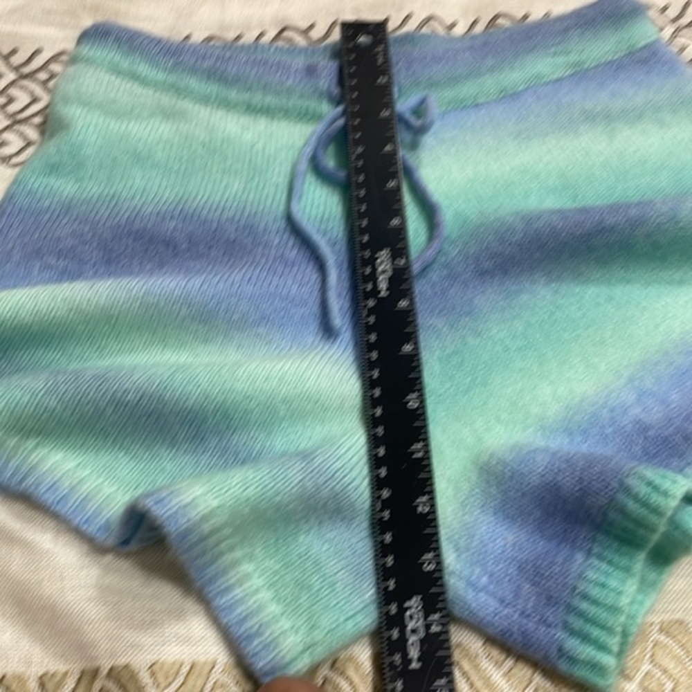 (B5) Lilly Pulitzer‎ Wanetta Sweater Shorts, Size M - Picture 13 of 14